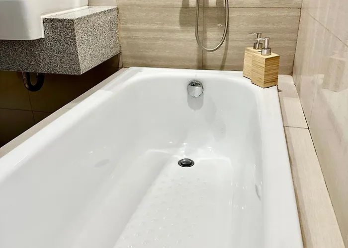 Modern 1bedroom Direct Manilabay Seaview Okada Airport Spacious Apartamento Manila